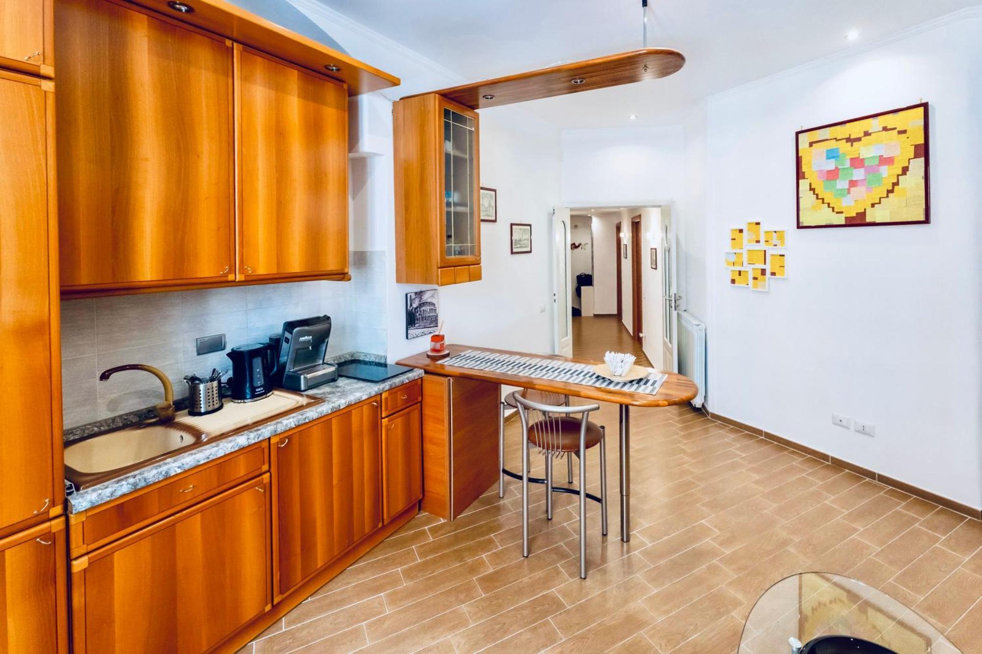 Acomodação com café da manhã  MICLAD Colosseum Guest House Roma